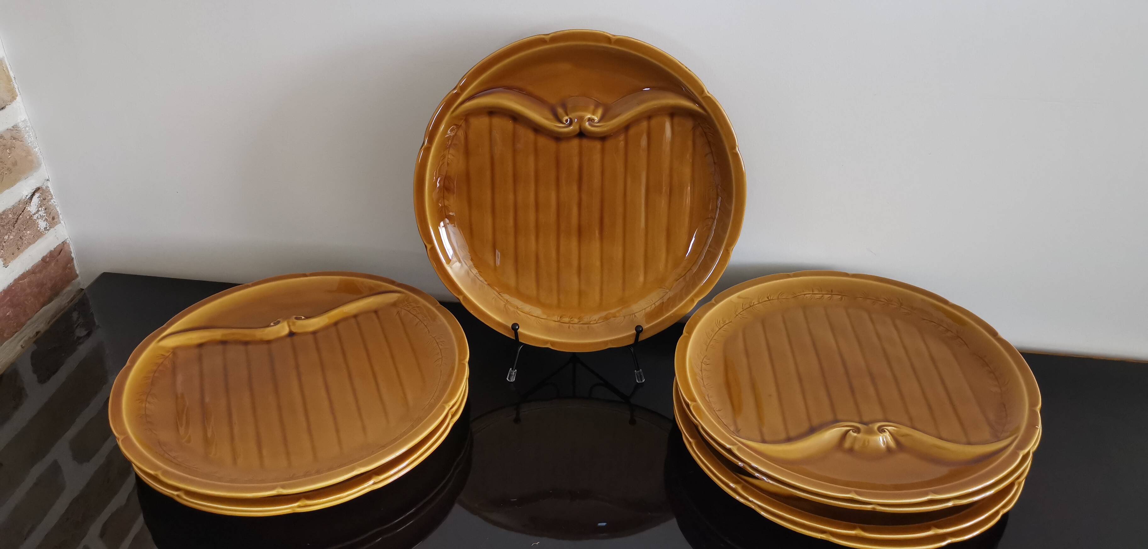 8 vintage Gien France asparagus plates in glazed brown slip