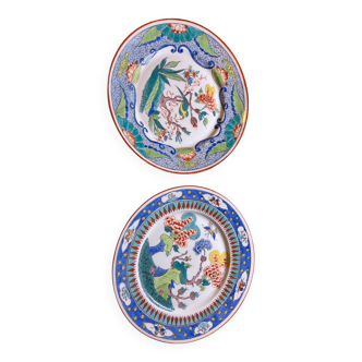 Deux assiettes asiatiques formant ensemble