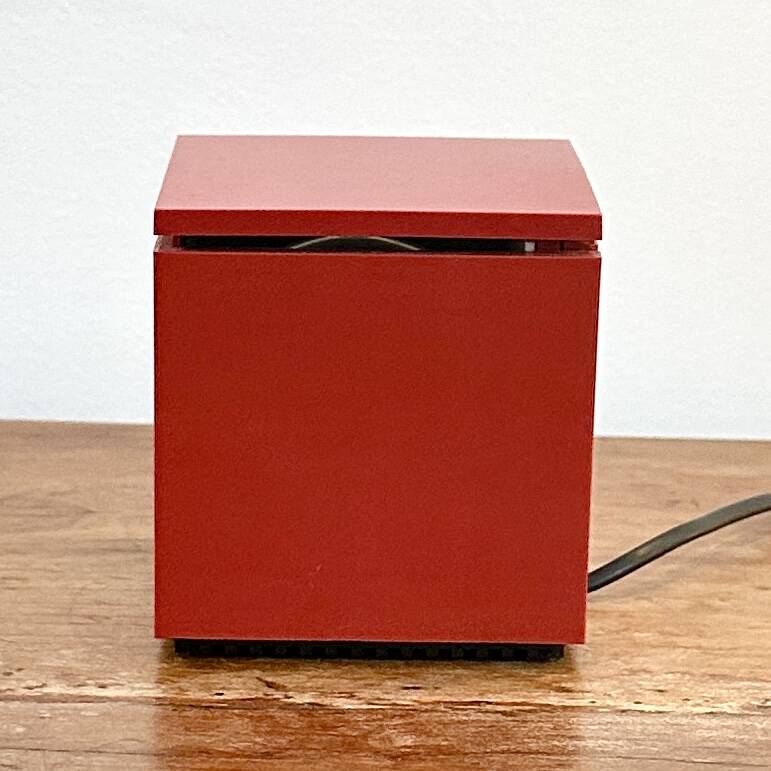 Cini & nils lamp – iconic opi milano design - model: cuboluce red