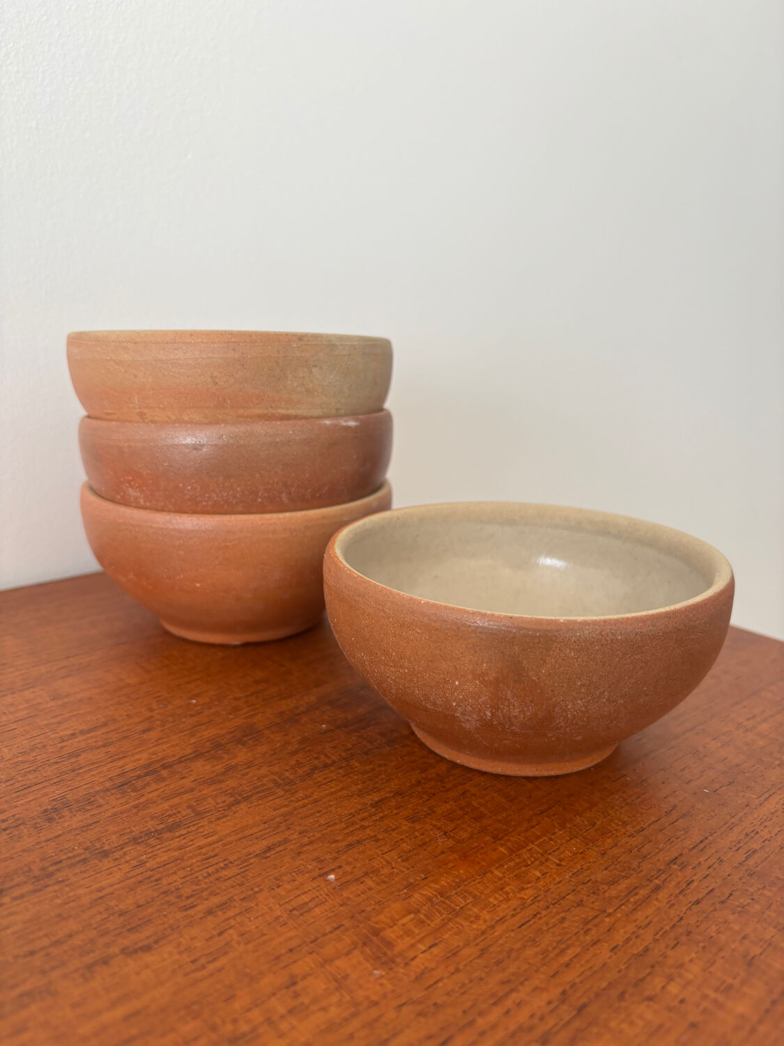 Set of 4 vintage stoneware bowls – terracotta tones – natural raw spirit