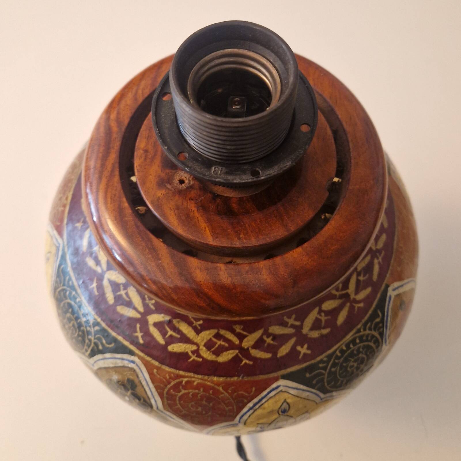 Oriental leather hand painted table lamp, Middle East 1960s