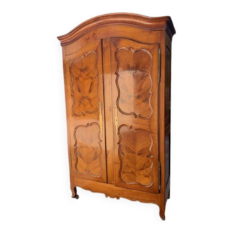 Armoire en noyer