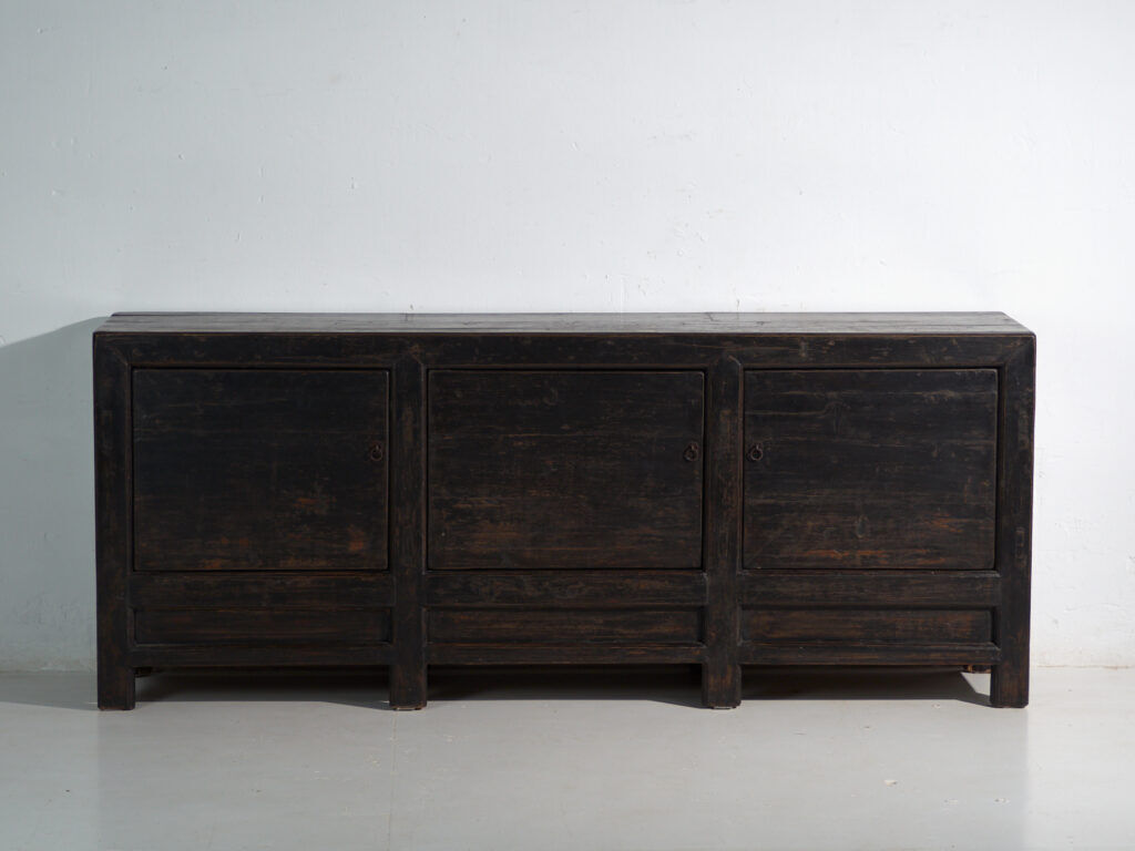Antique buffet painted in elm wood – China, circa 1930
