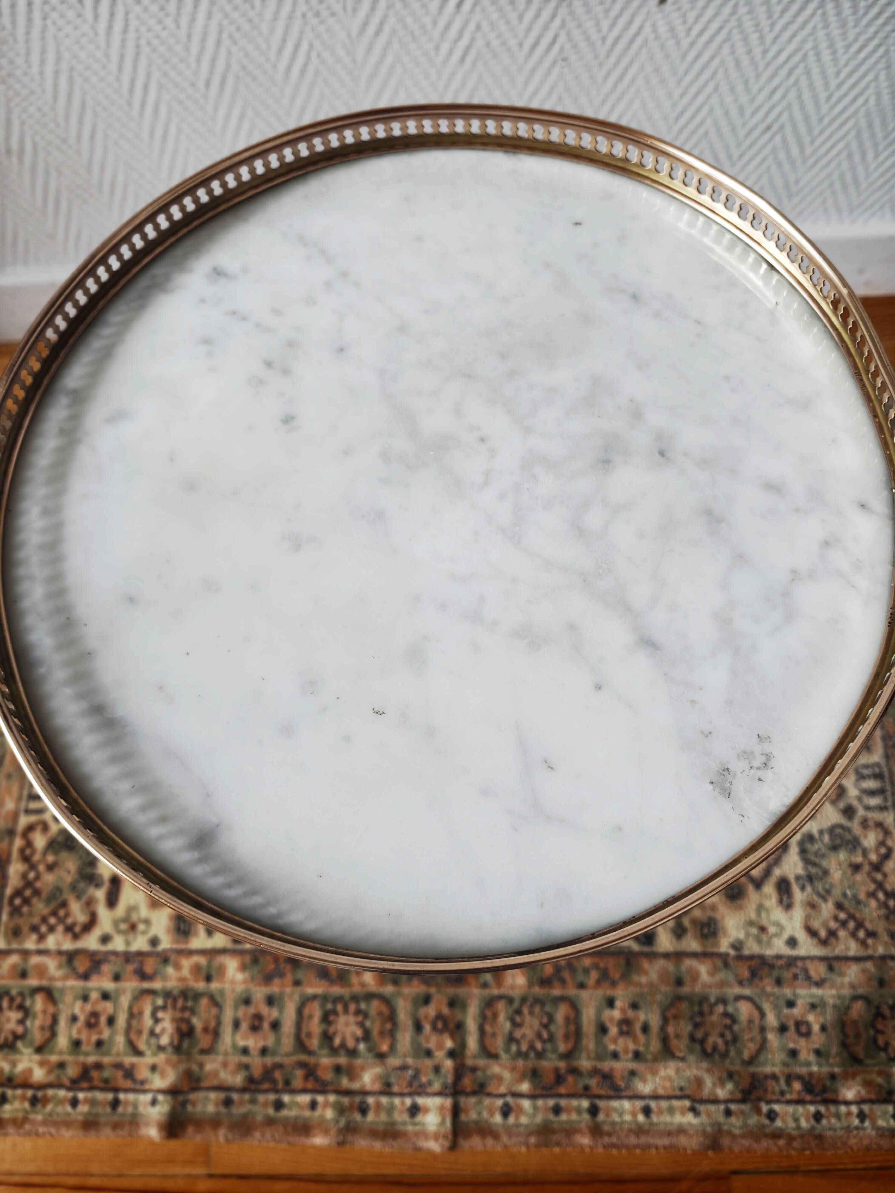 Guéridon tripode style Louis XVI marbre blanc et laiton