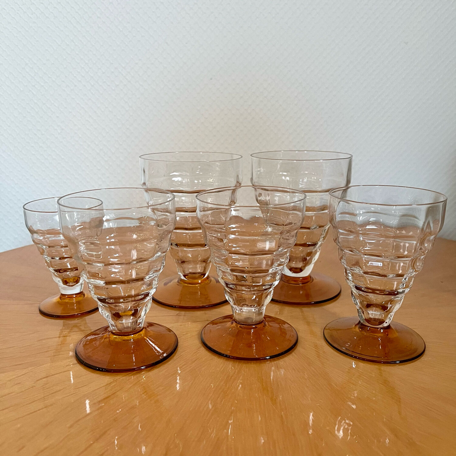 Set of 6 vintage Art Deco style glasses