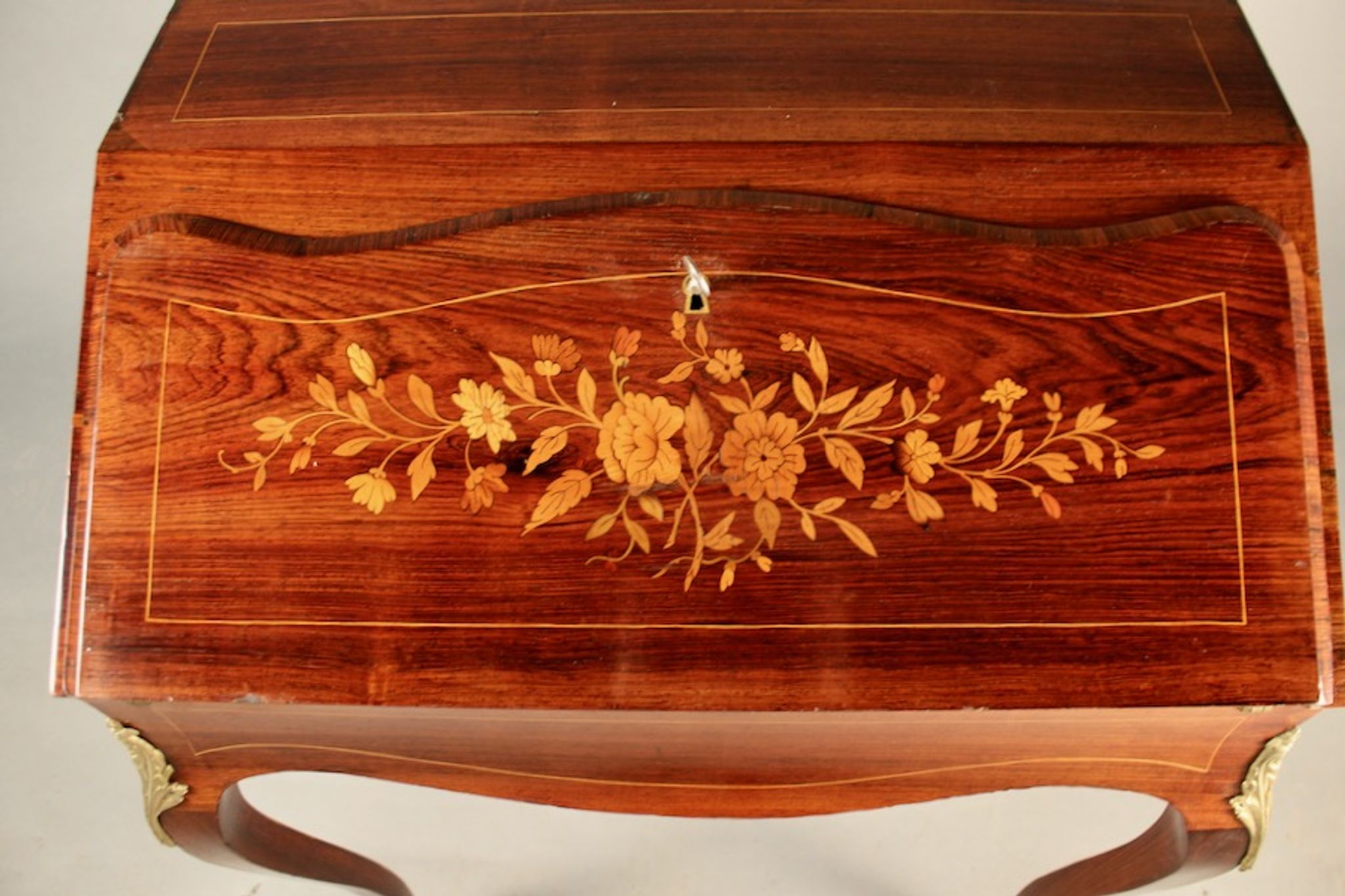 Bureau de pente marqueté de style Louis XV époque napoléon iii