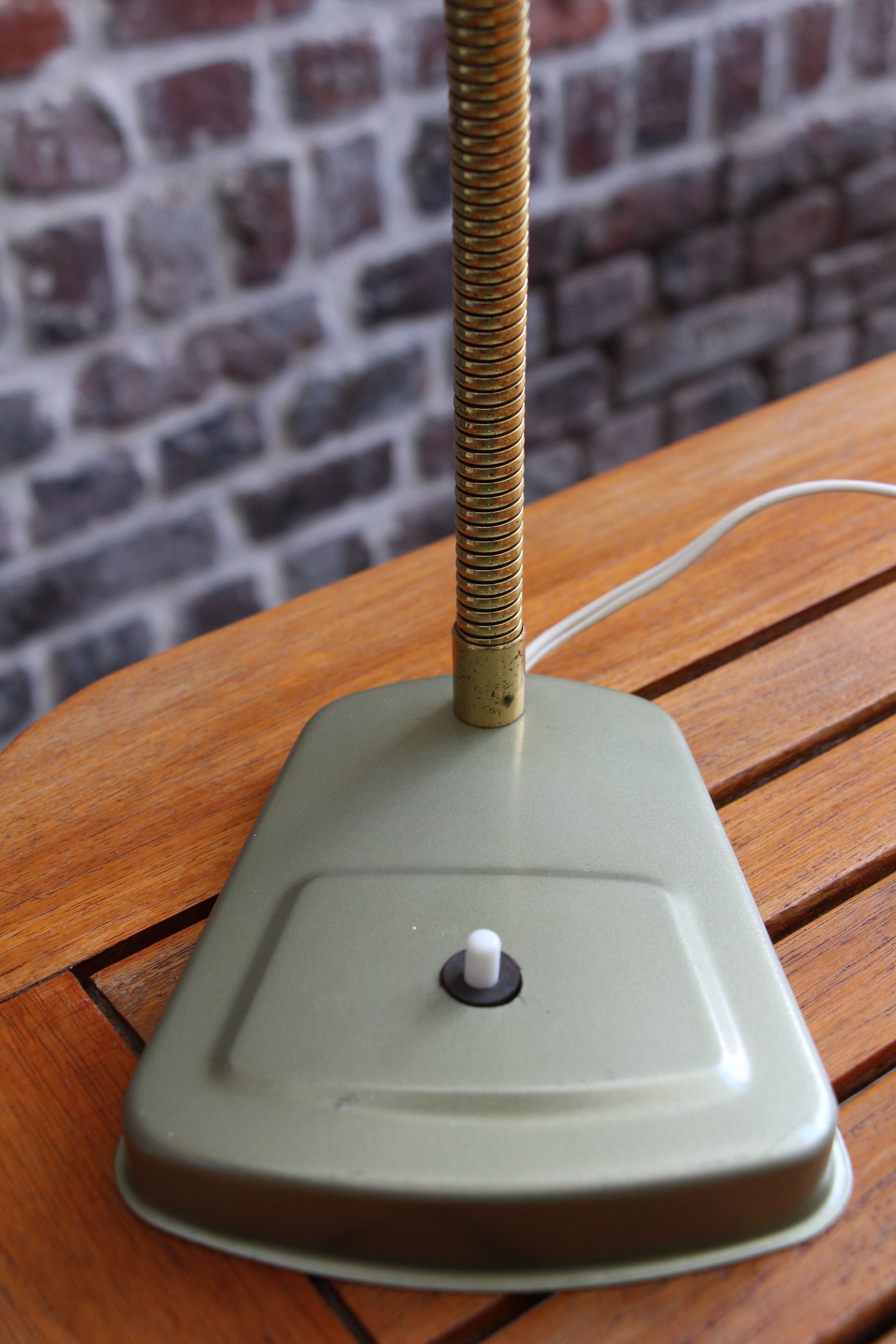 Green desk lamp 70's