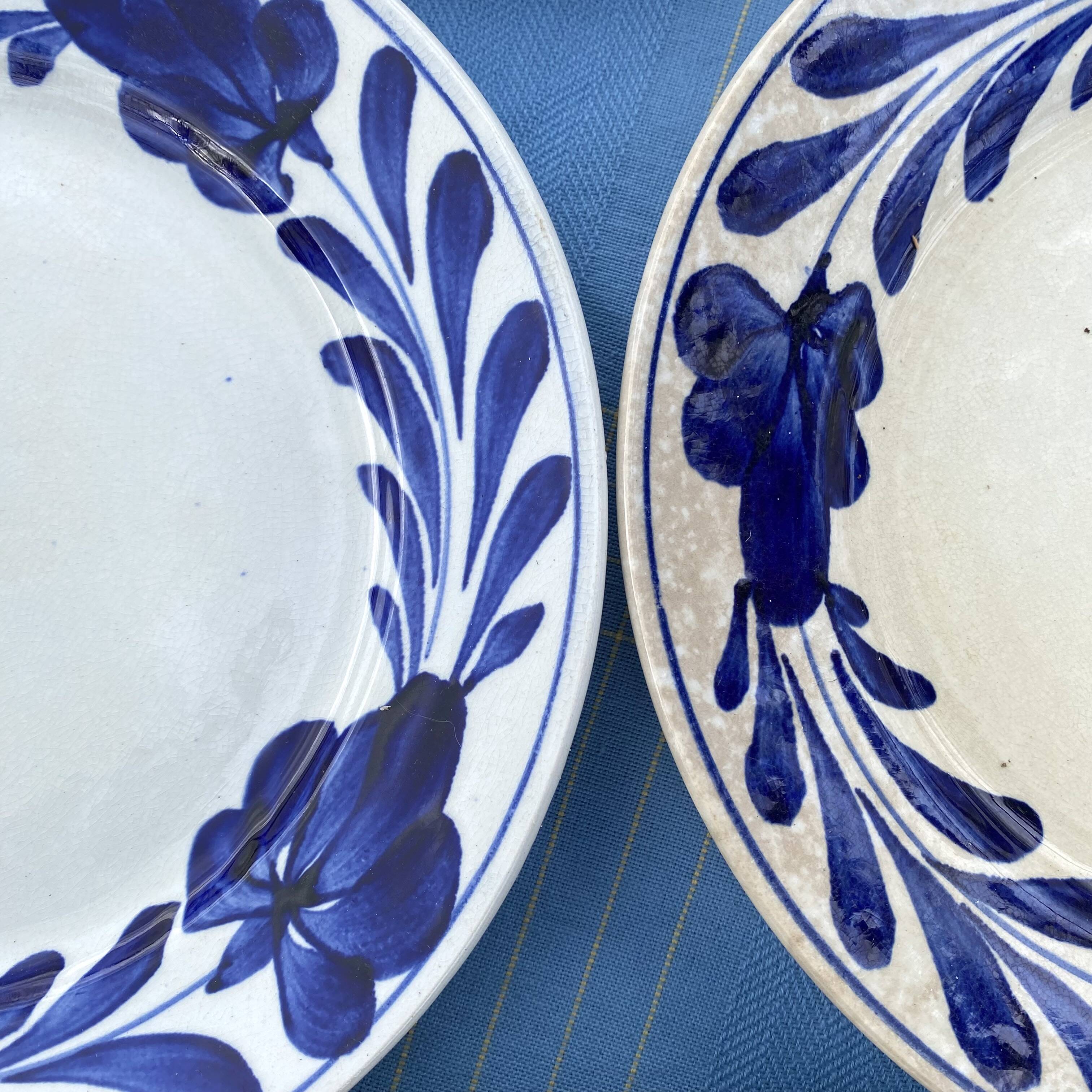 Assiettes à dessert  anciennes Luneville fleurs bleu cobalt