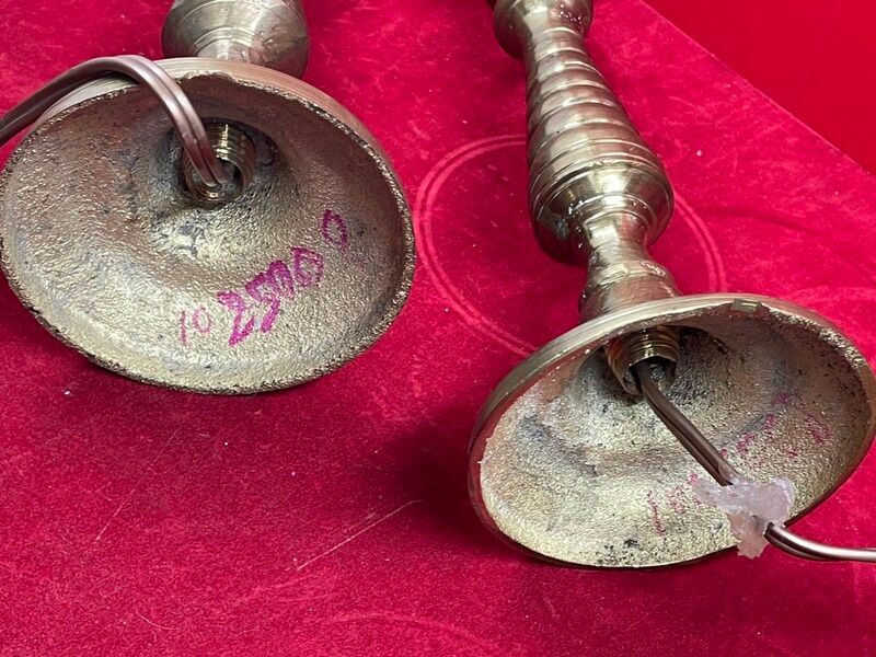 pair of brass lamp foot about 25 cm without the socket