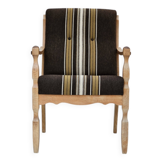 1970s, Danish armchair, furniture wool, solid oak wood.