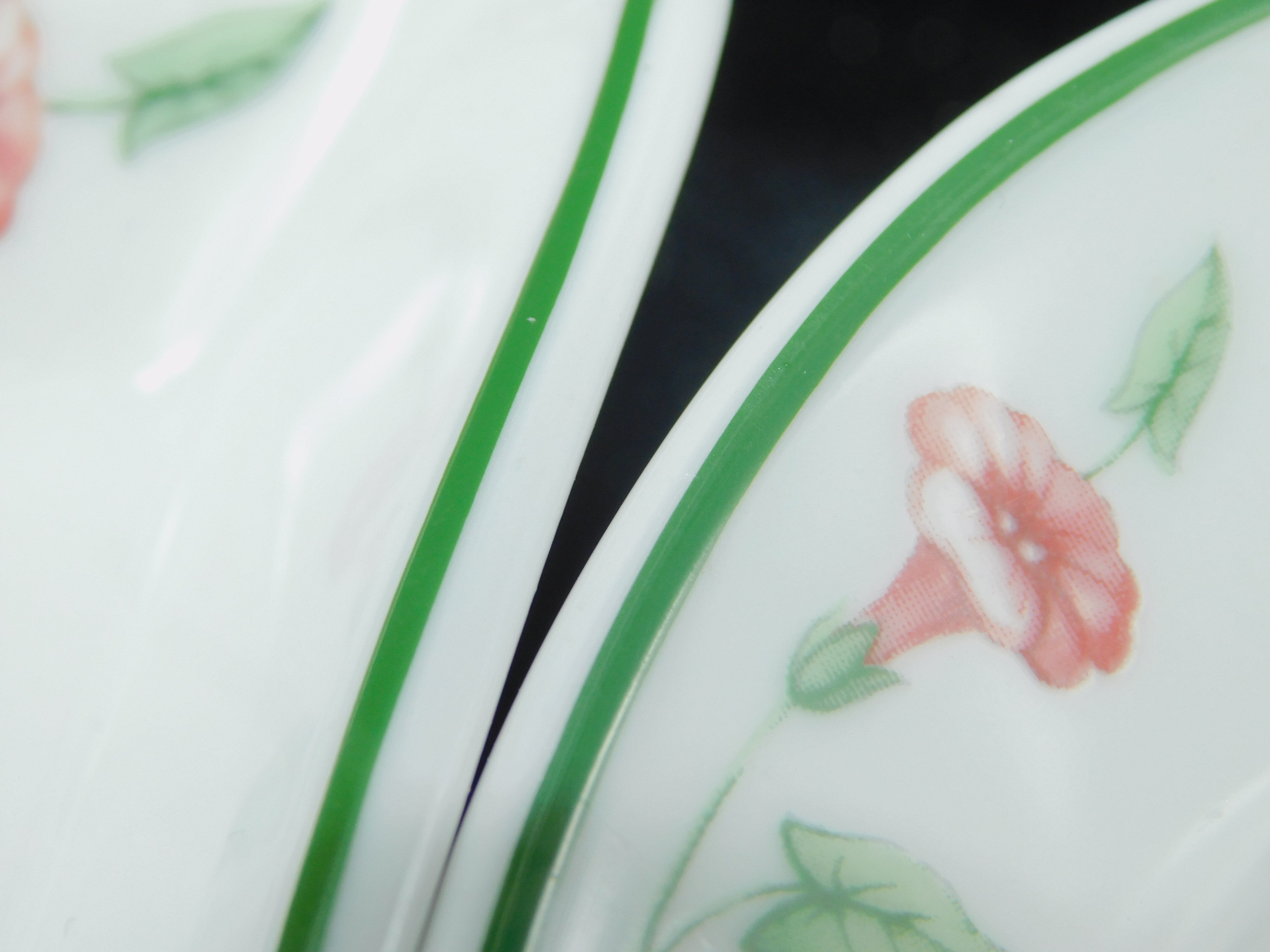 6 Pillivuyt serving dishes decorated with Liserons
