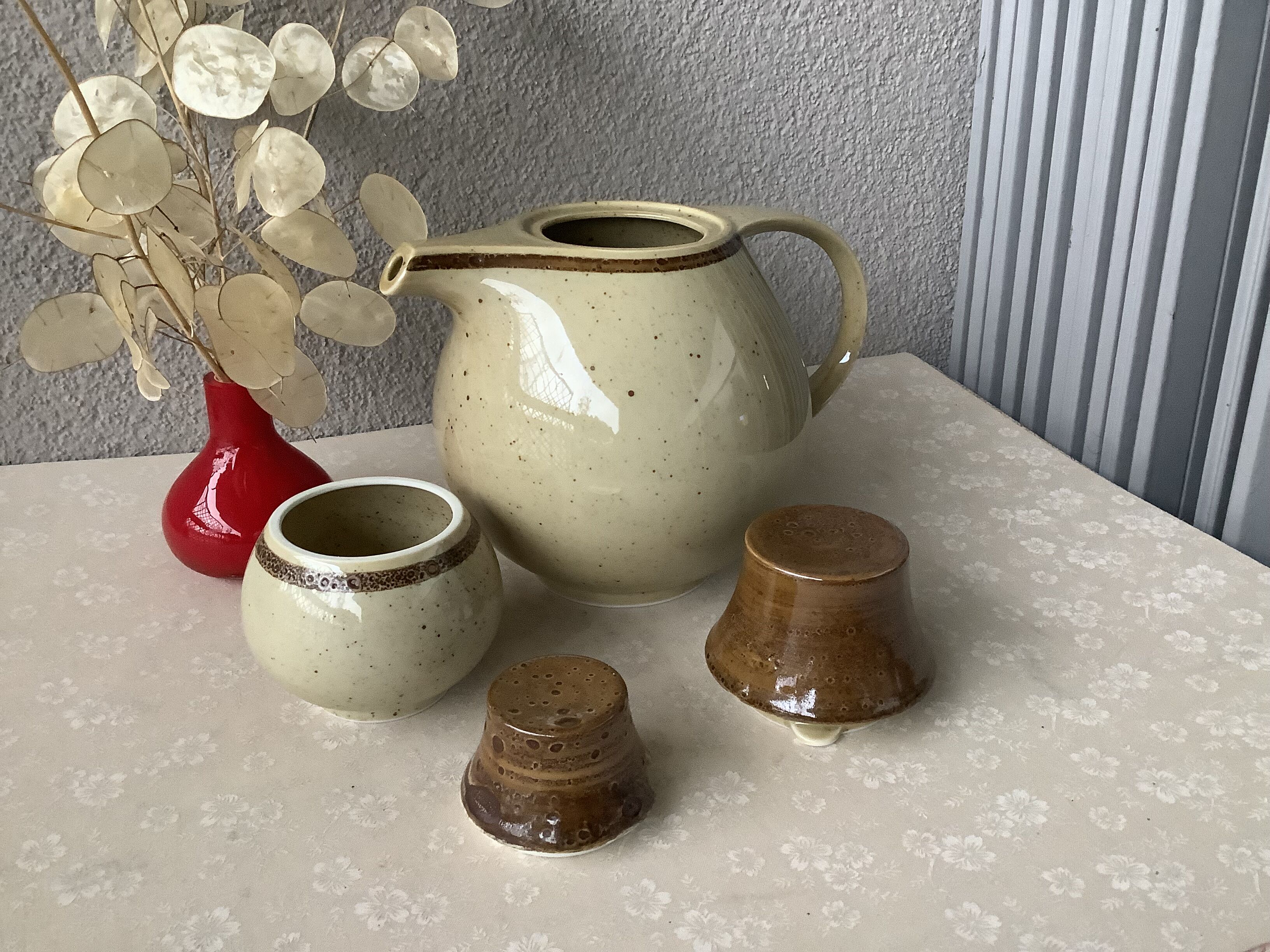 Heinrich Onda Sahara Germany teapot and sugar bowl