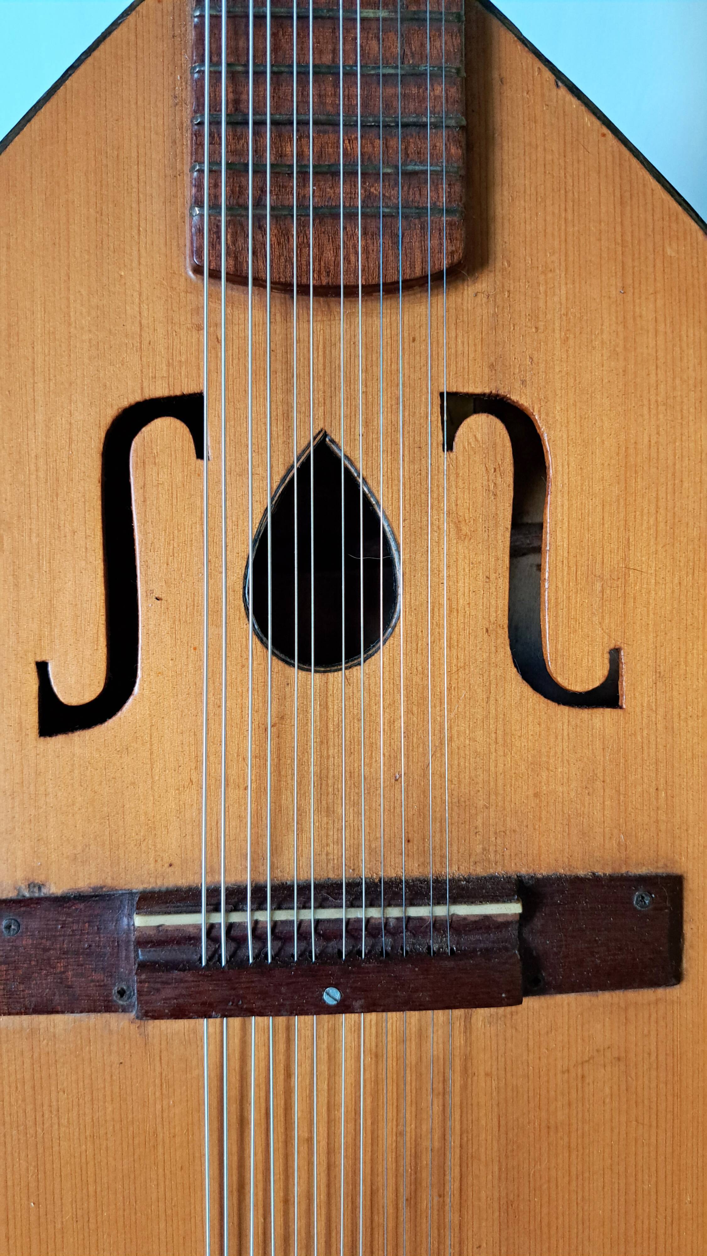Antique instrument castellano laùd 12 strings (bandurria) - spain 1960s