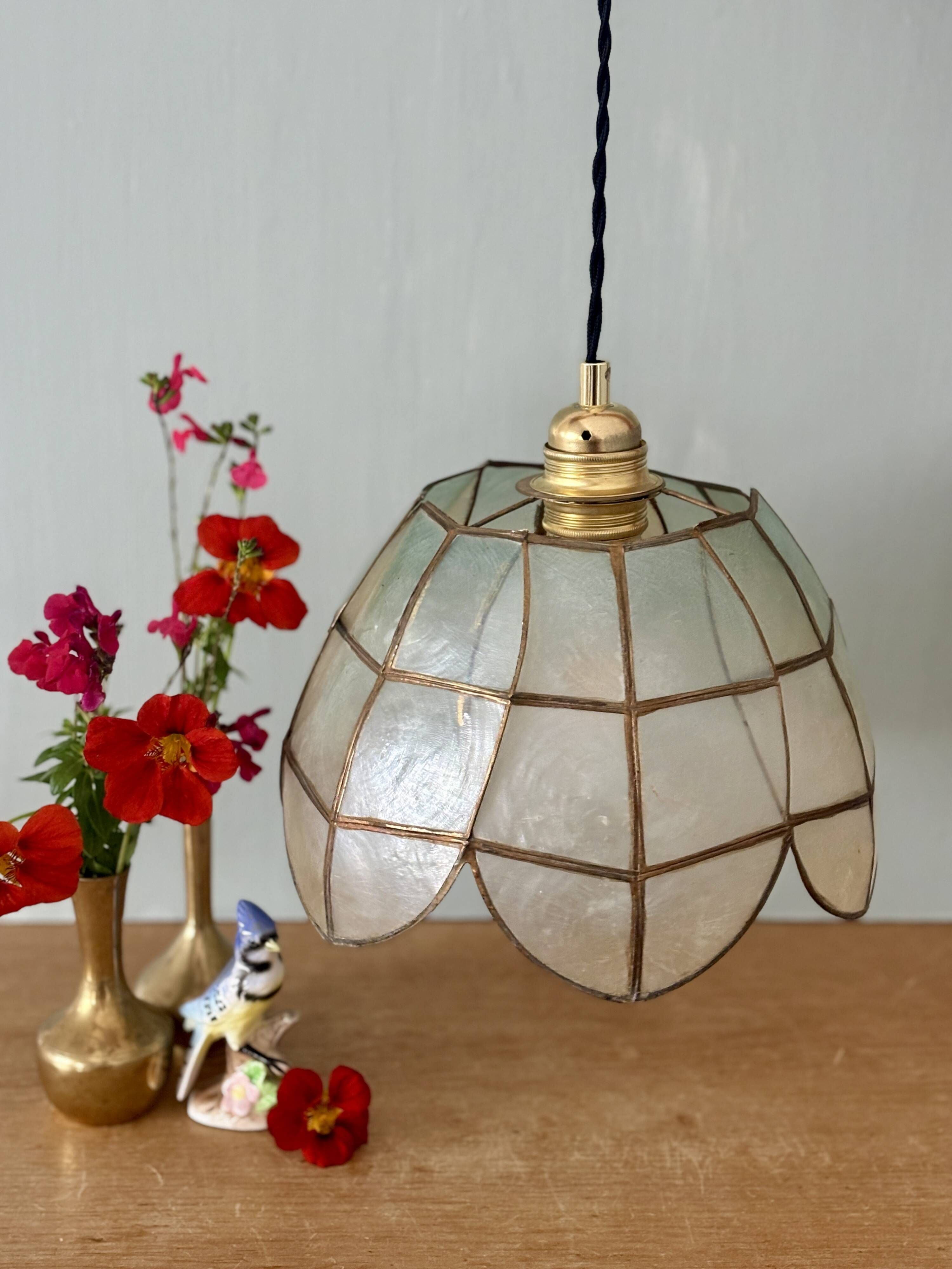 Suspension antique lampshade in blue mother-of-pearl and brass