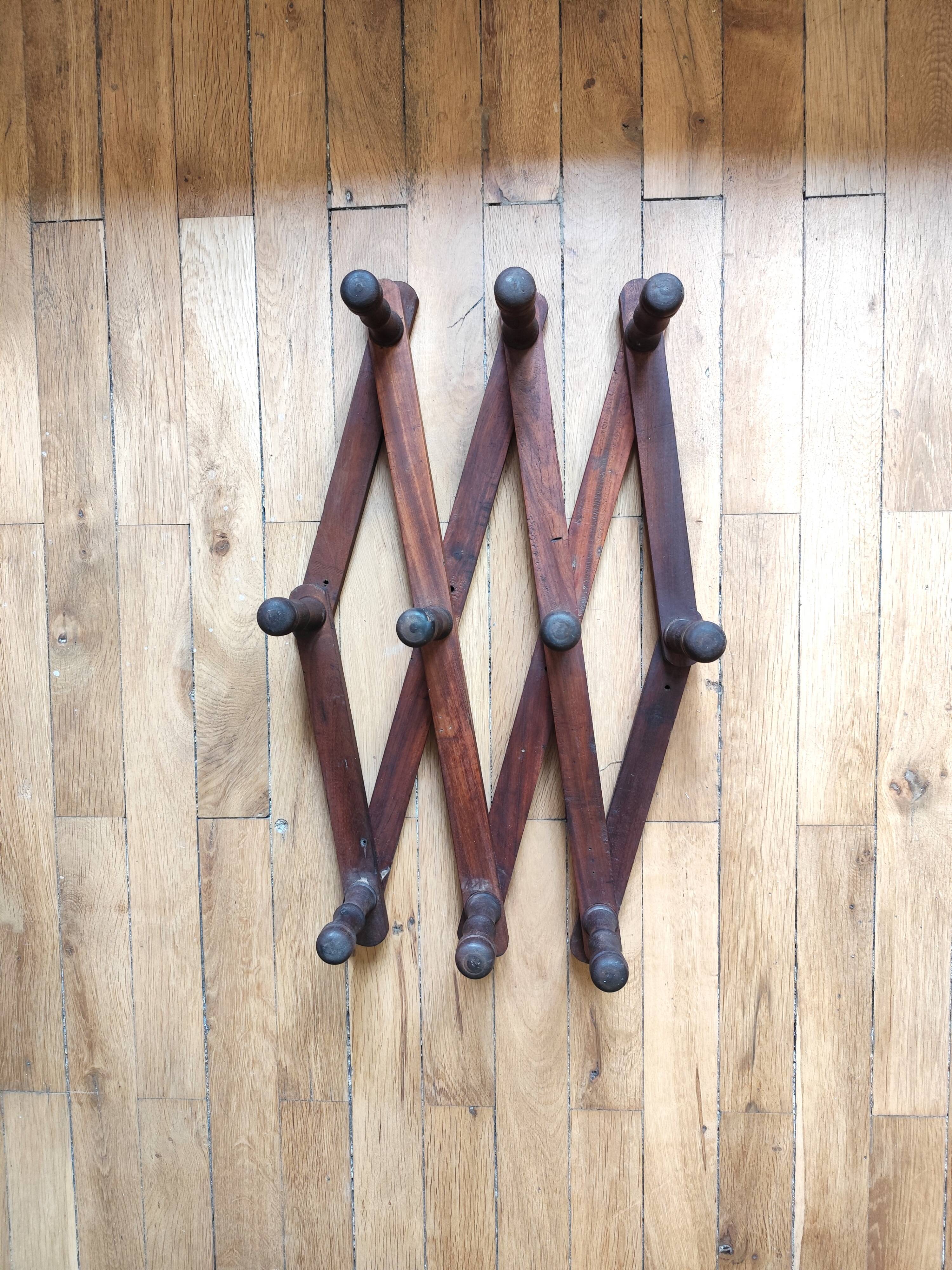 Old telescopic wooden wall coat rack - 10 accordion hook coat rack
