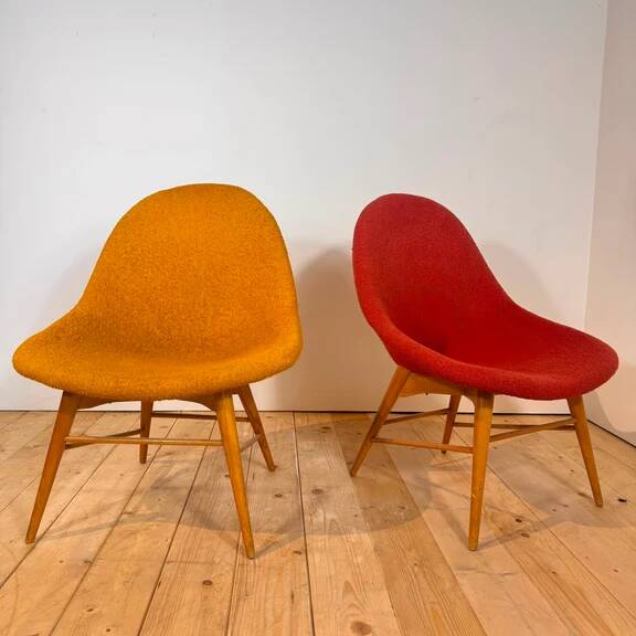 Vintage chair pair – style and versatility