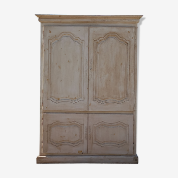 Shabby chic wardrobe