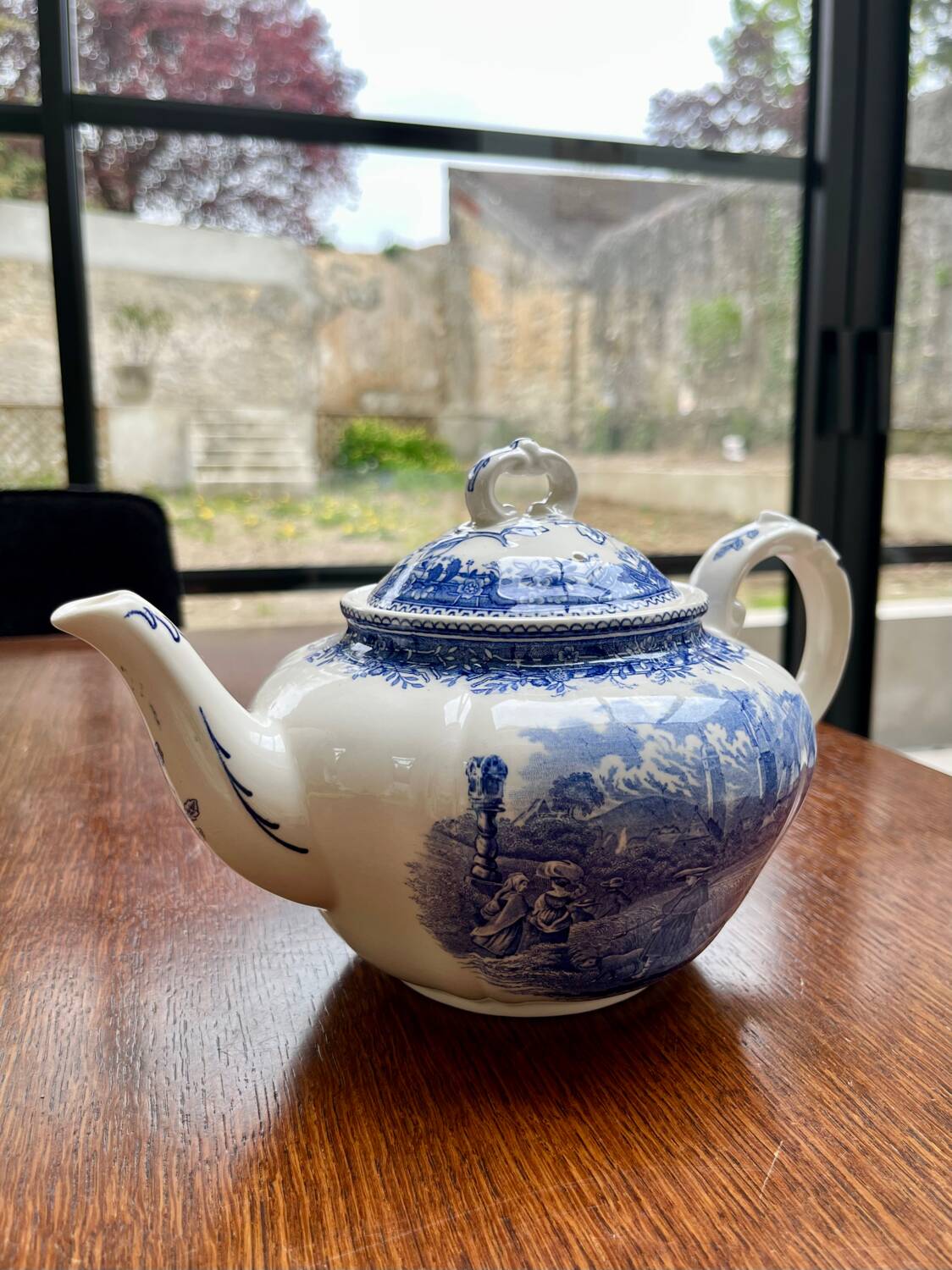 Vintage Villeroy & Boch teapot