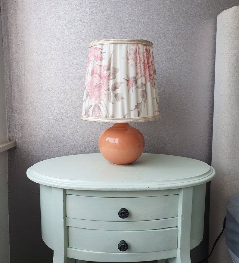Ceramic lamp with pleated fabric lampshade, 80s