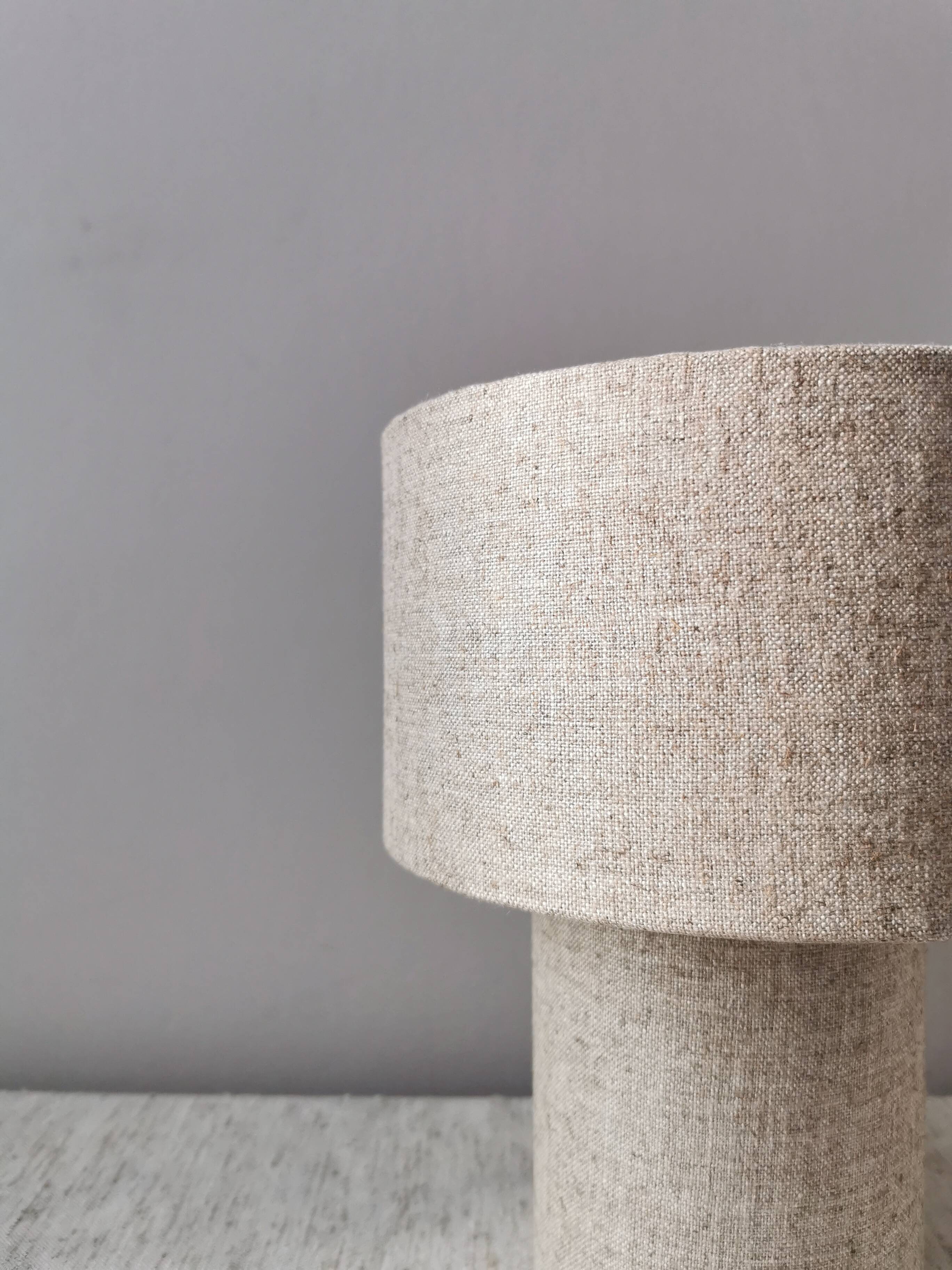 Cybille lamp in linen – 28×23 cm