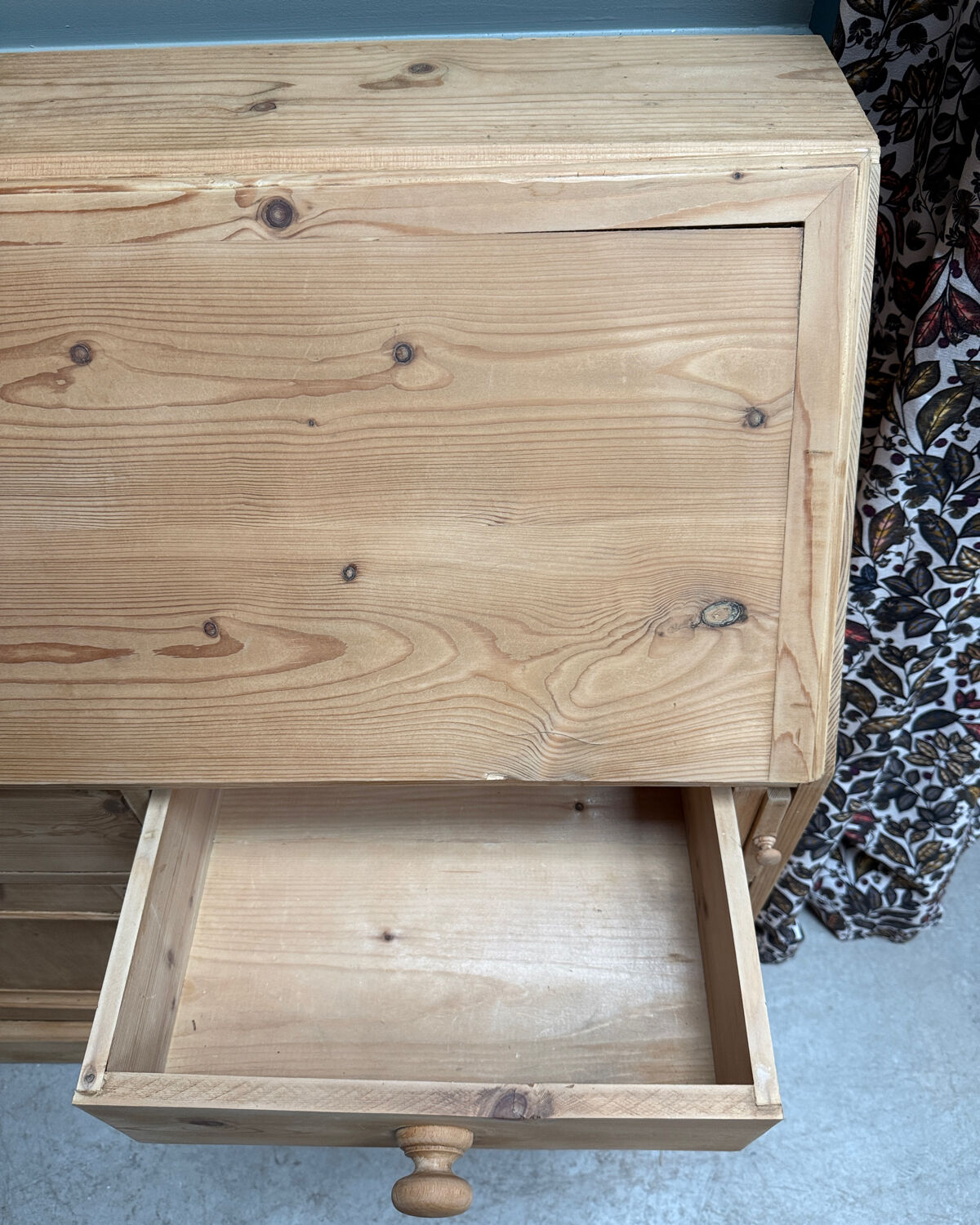 English pine chest of drawers