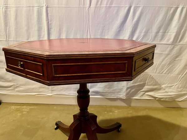 Gueridon octogonal vintage, 4 tiroirs, plateau cuir, pieds pattes de lion