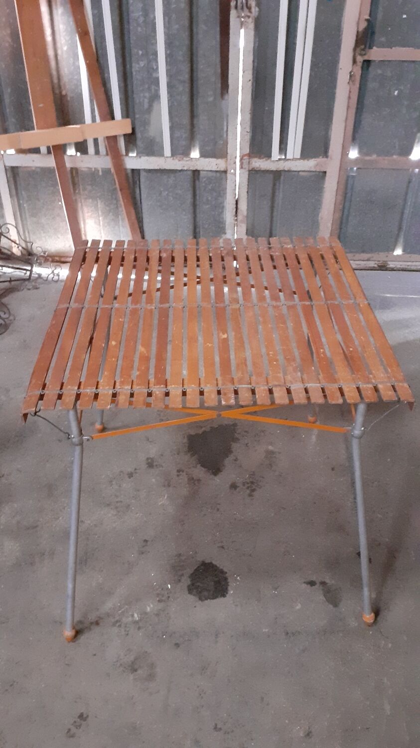 Camping folding table