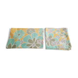 Round tablecloth and 6 napkins with vintage flower patterns