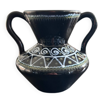 Vase signed T B for Ty Breizh