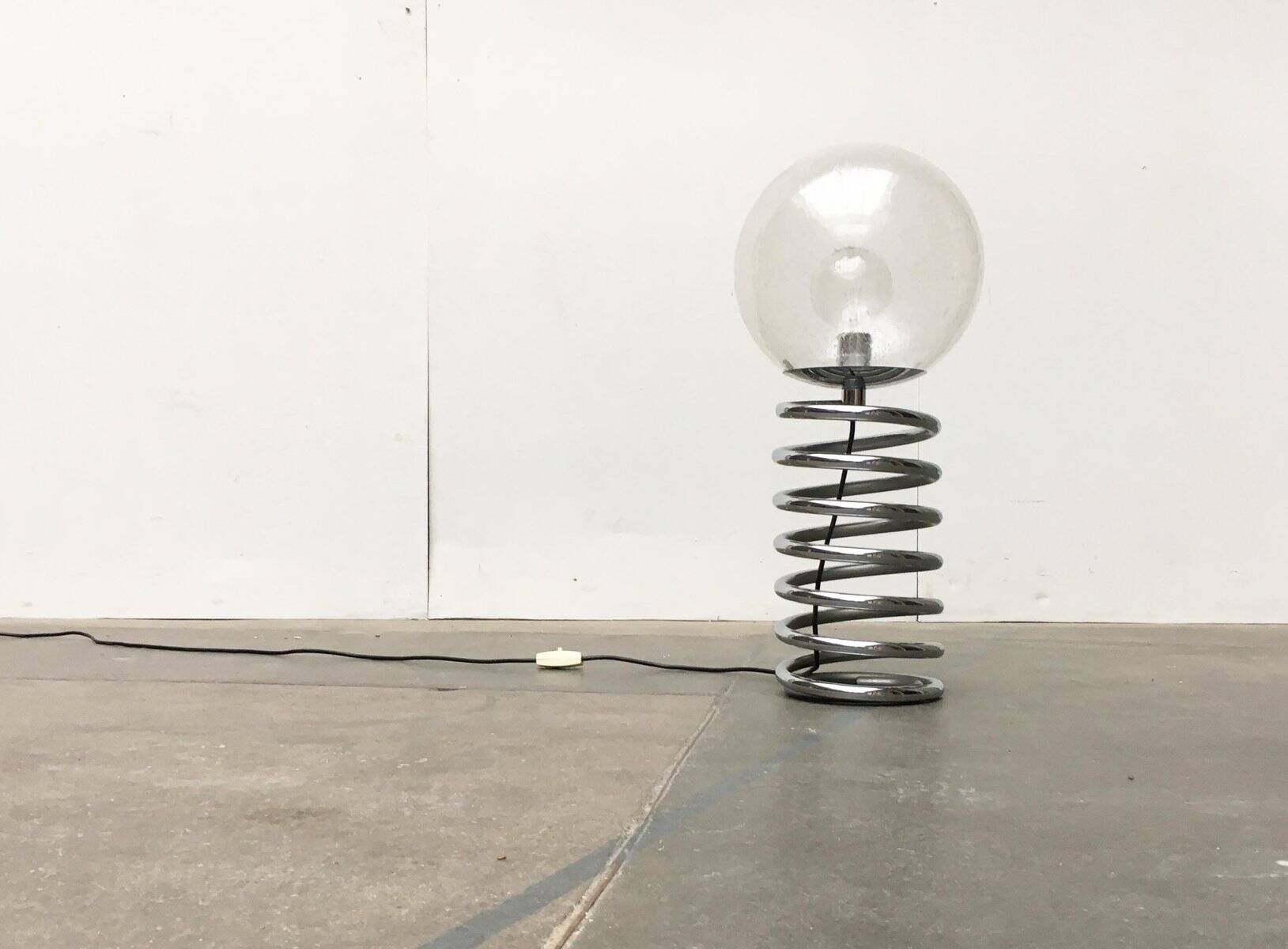 Floor lamp with spiral bulb from the German space age mid-century by Ingo Maurer for M-Design, 1960s.