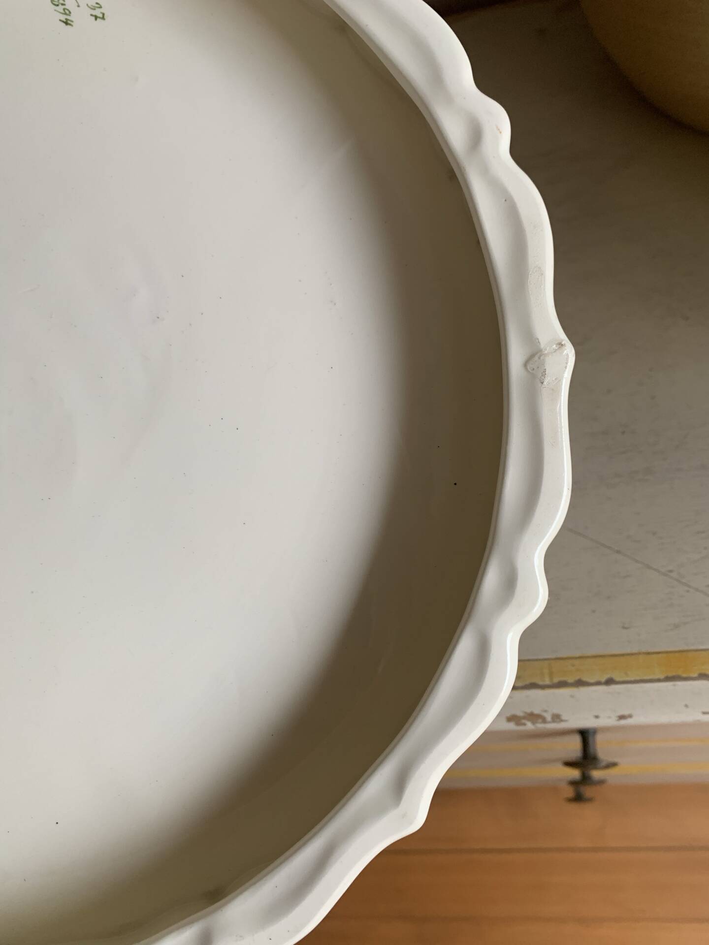 Vintage pie dish in earthenware with handles – Japanese floral pattern