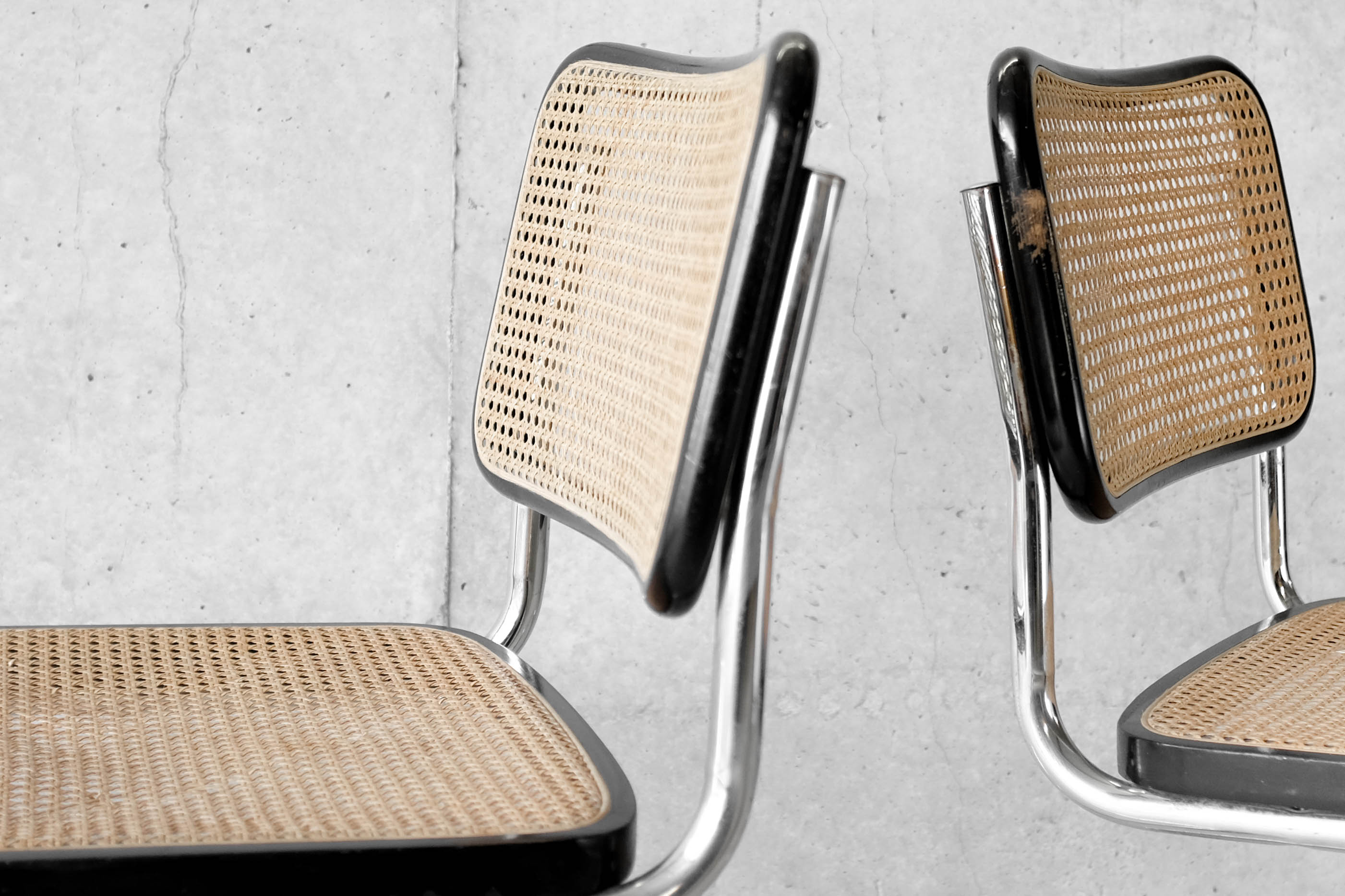 Pair of chairs cesca B32 black by Marcel Breuer