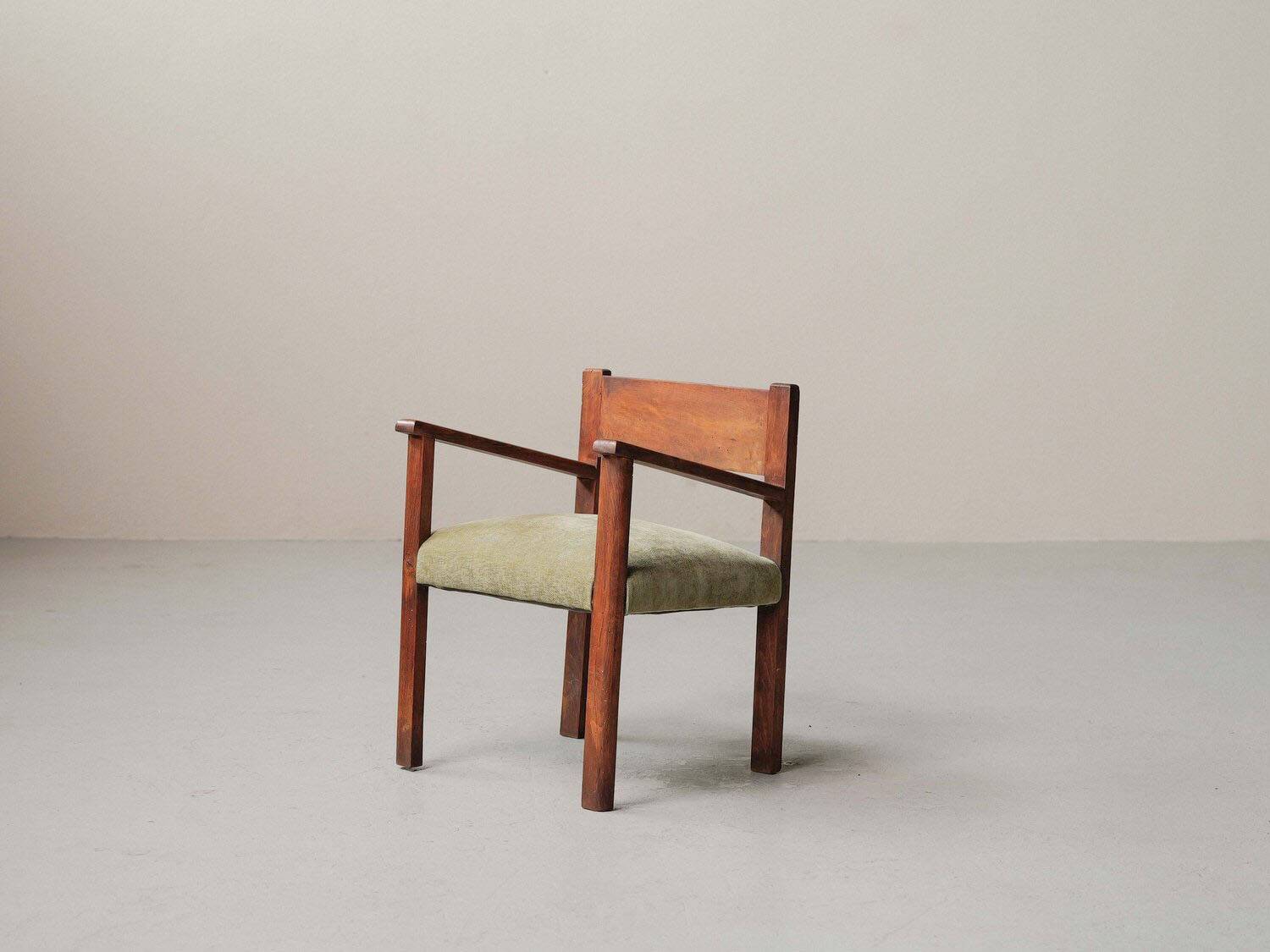 French modernist armchair in wood and green velvet, 1950s