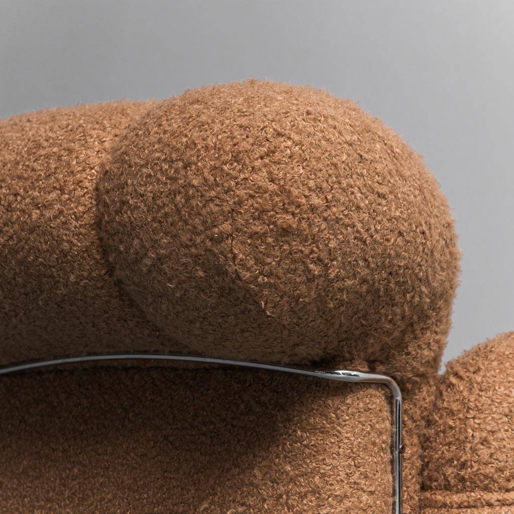 Poltrona in bouclé anni ’70 vintage modernariato