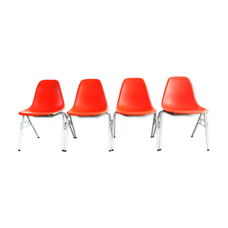 4 Charles Eames DSS chairs for Vitra, Poppy Red