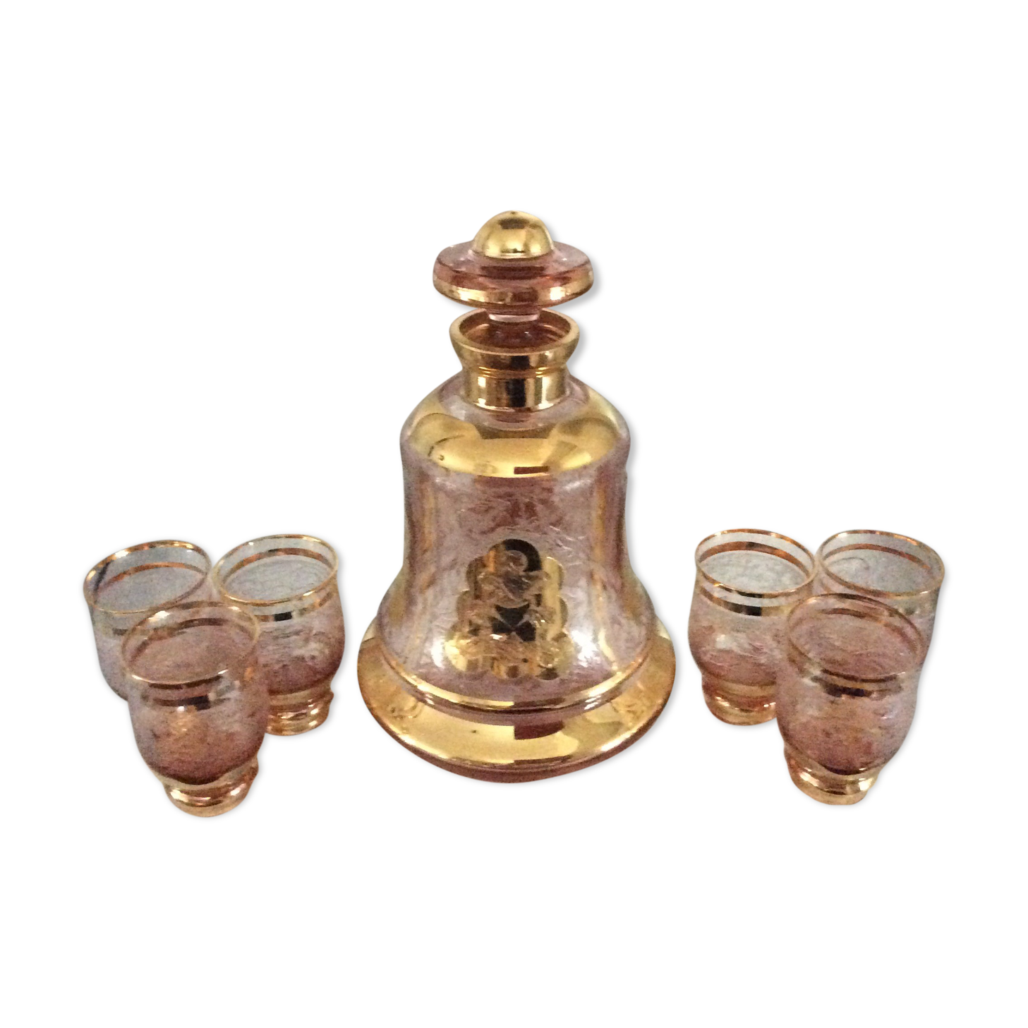 Vintage liquor service