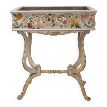 Old Planter