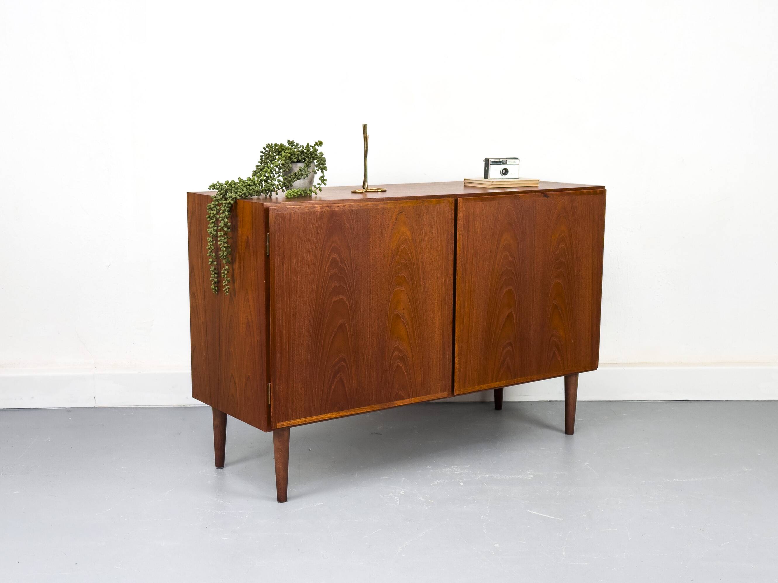 Enfilade en teck, Omann Jun, 1960s