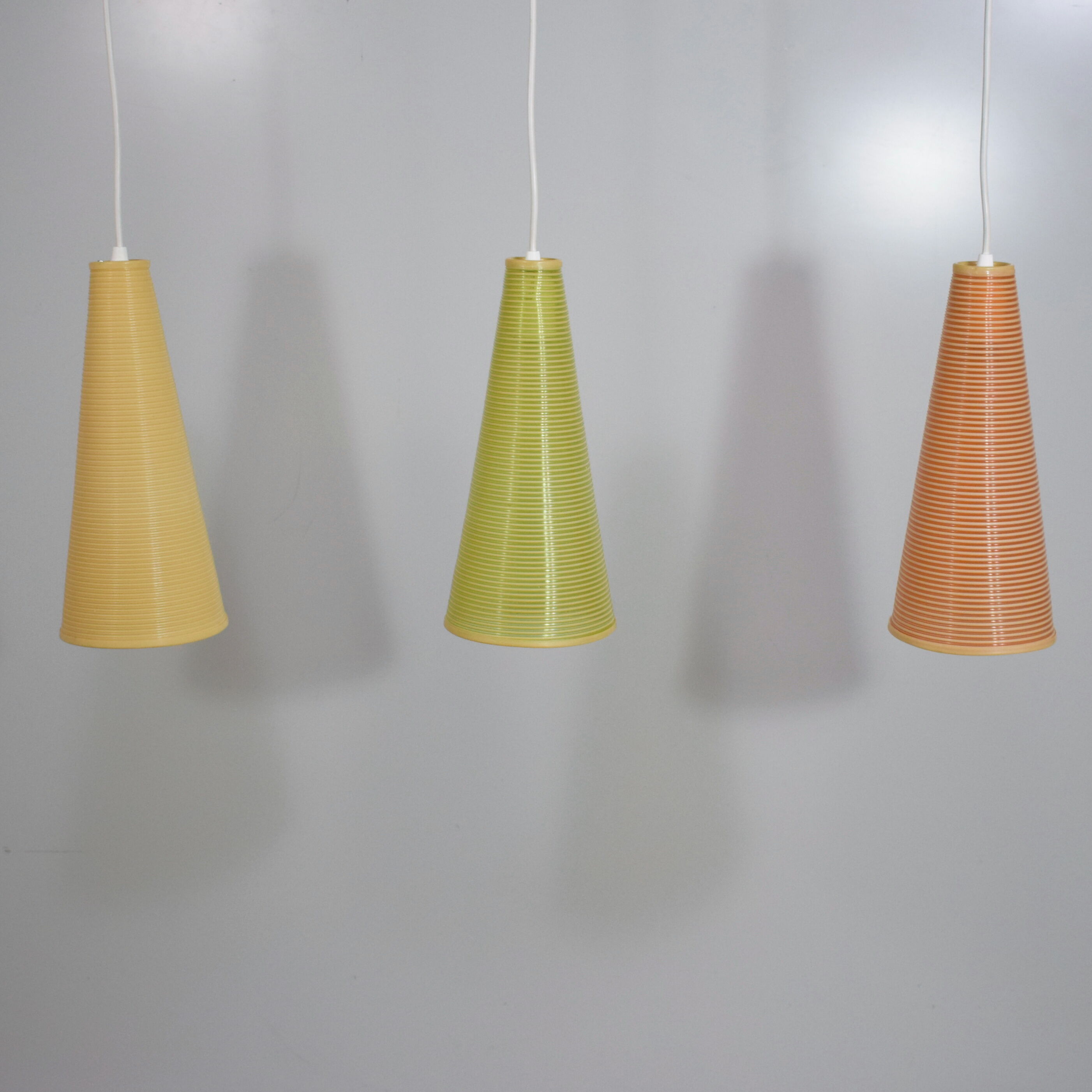 Lot de 3 suspensions Rhodoid Rotaflex, 1950