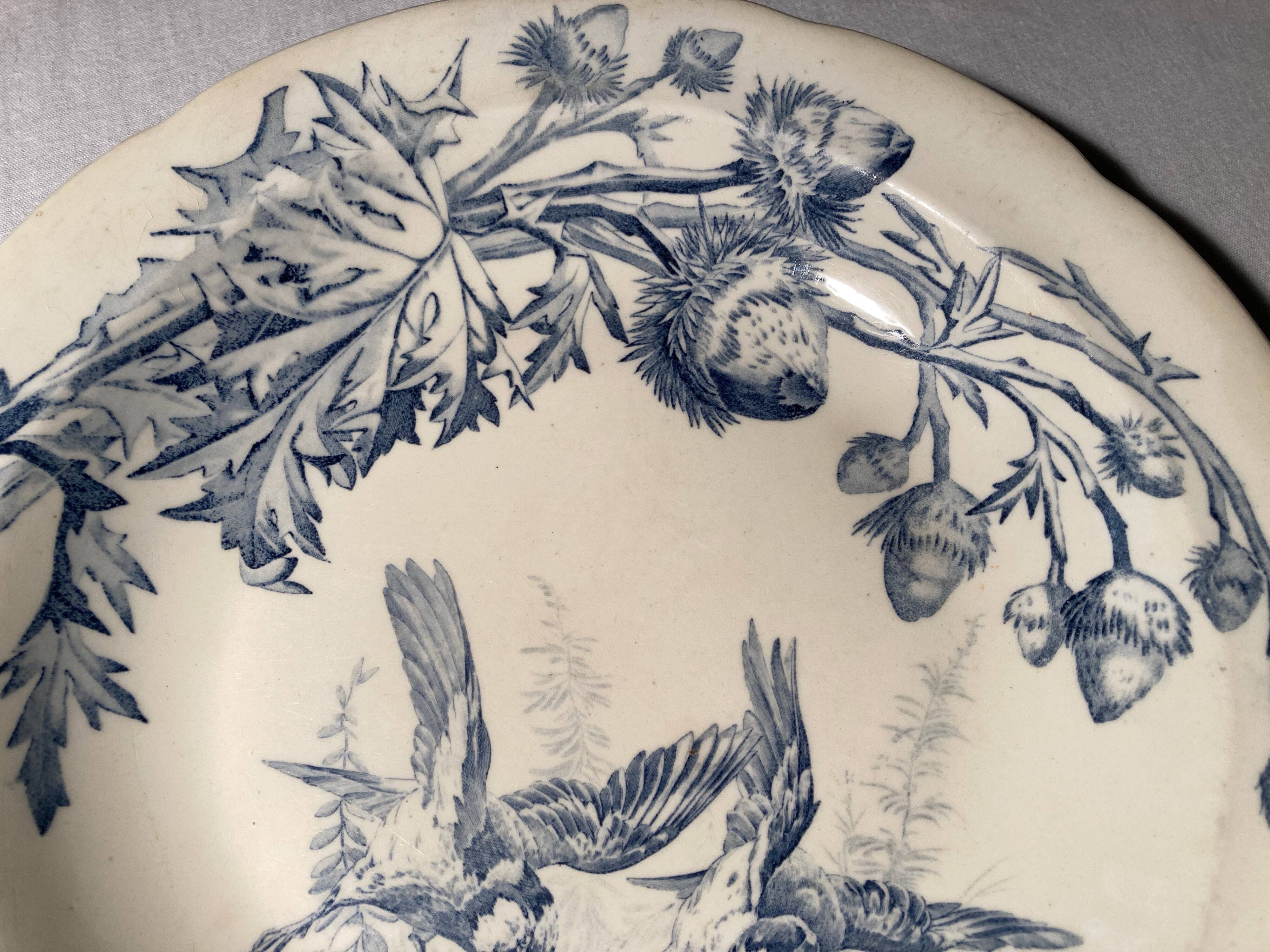 Plat rond en terre de fer, Clairefontaine, modèle Chardon, fin XIXe