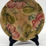 Slip plate with strawberry decoration