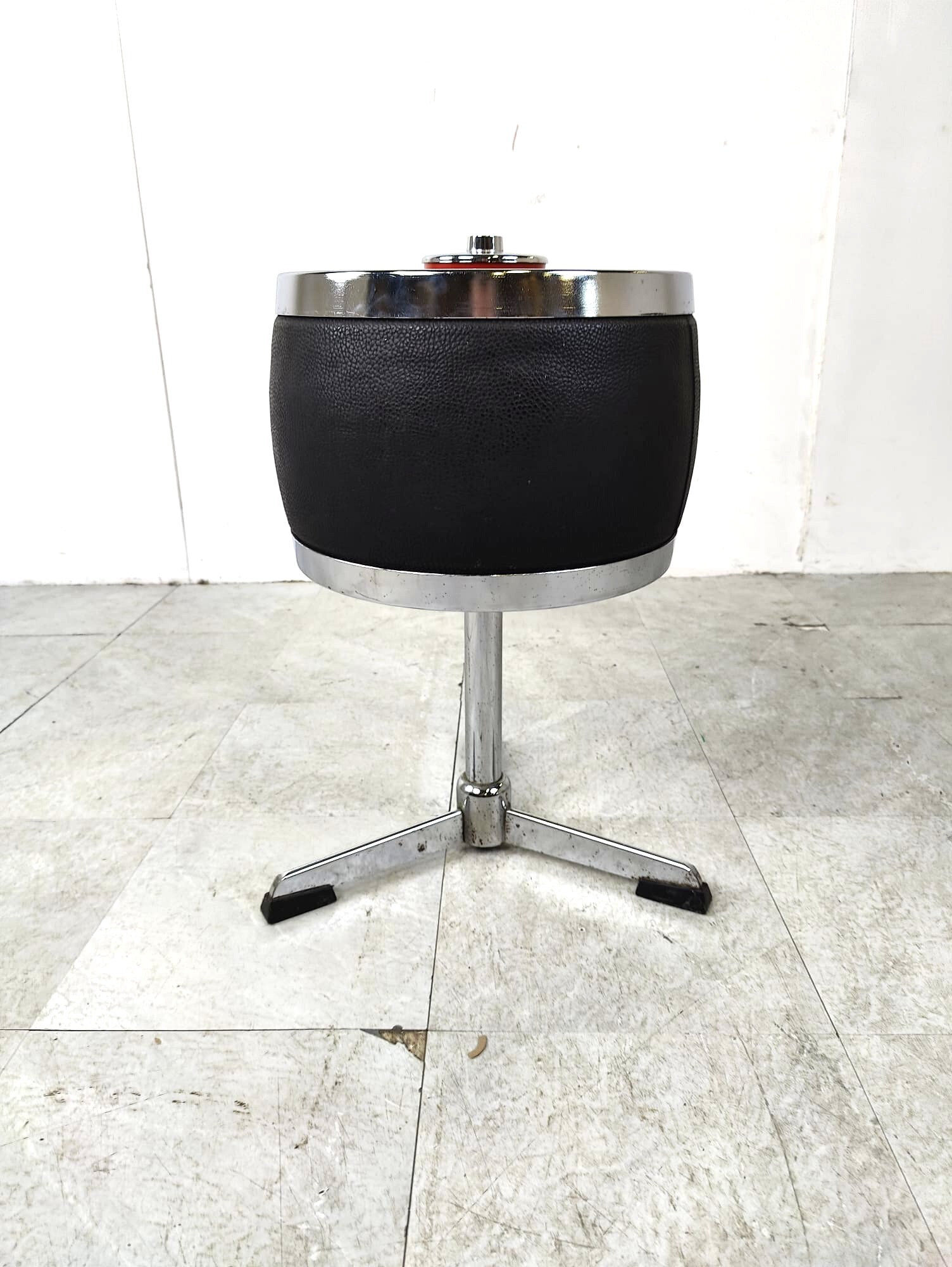 Porte-bouteille de l'ère spatiale, années 1960