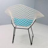 Diamond chair by Harry Bertoia in white & black metal and new blue seating