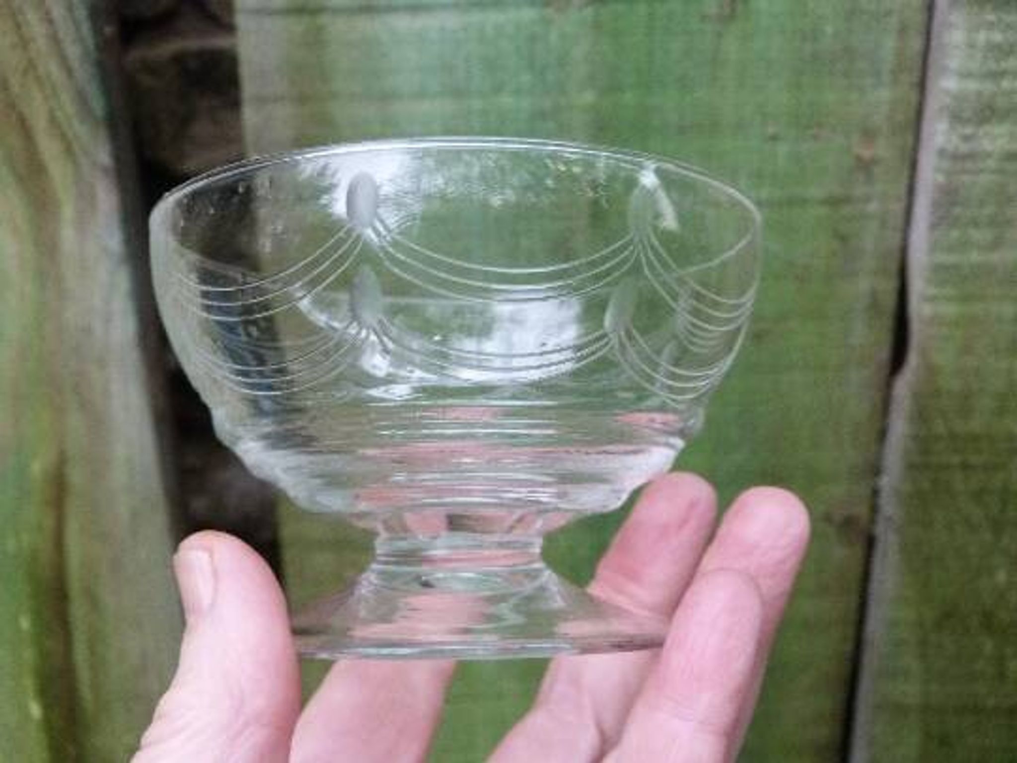 Set of 7 engraved crystal stemmed dessert cups