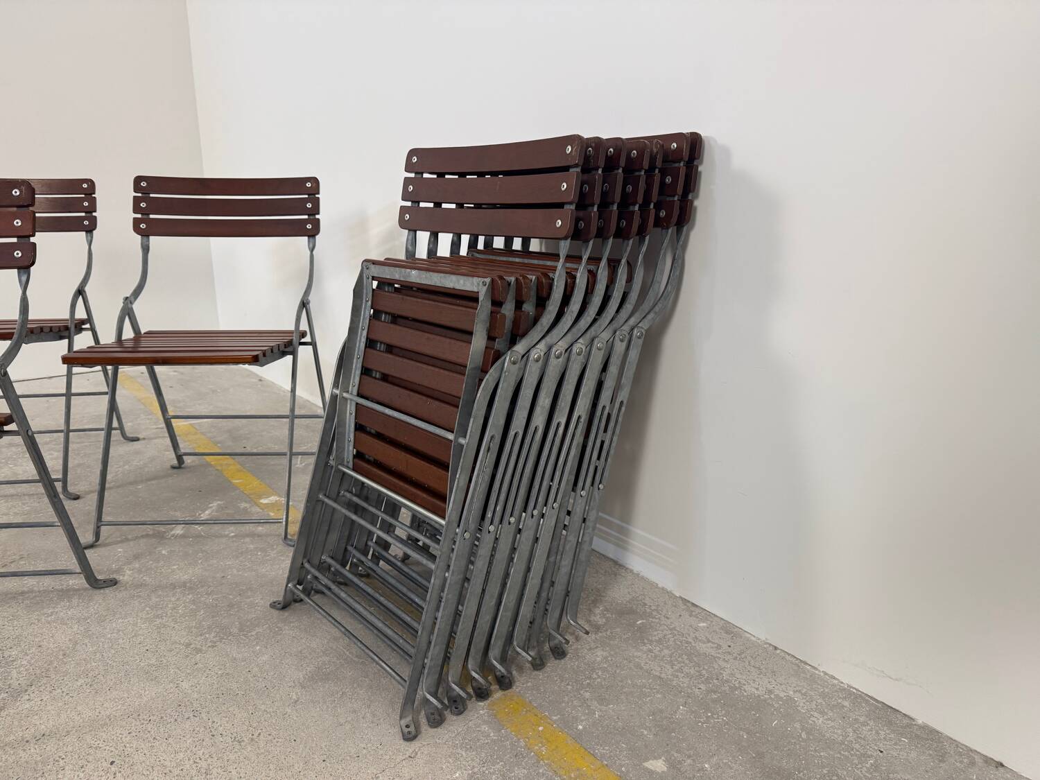 Terrace bistro/guinguette furniture – Ideal for professionals