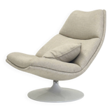 Artifort F511 armchair in cream