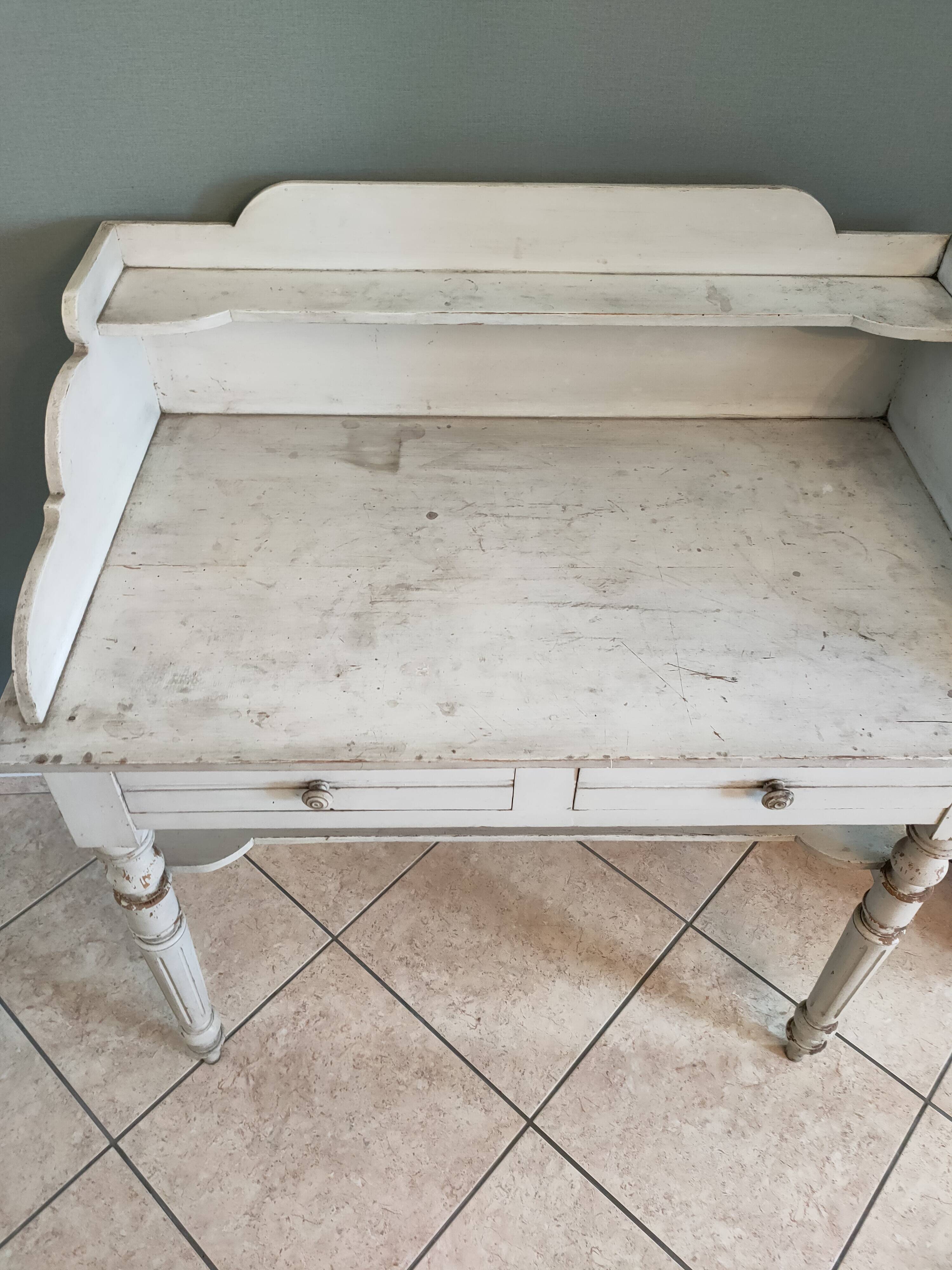 Dressing table dressing table in painted wood