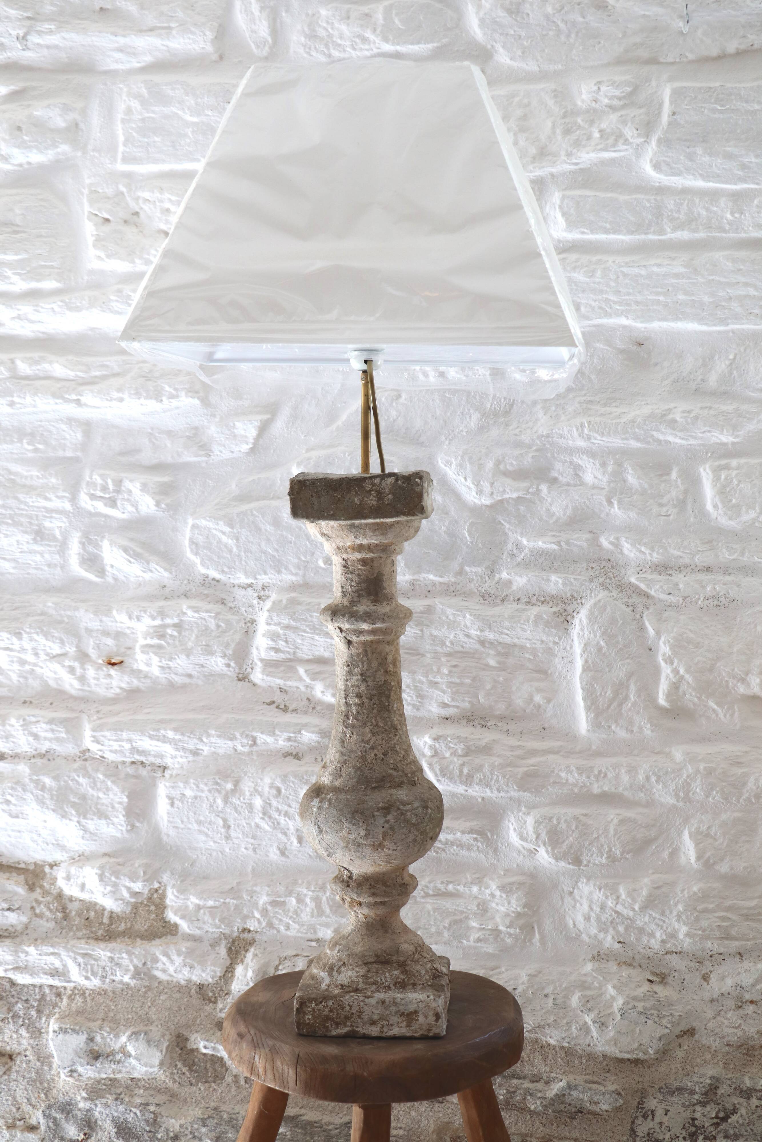 Pedestal lamp with stone base – 20th century