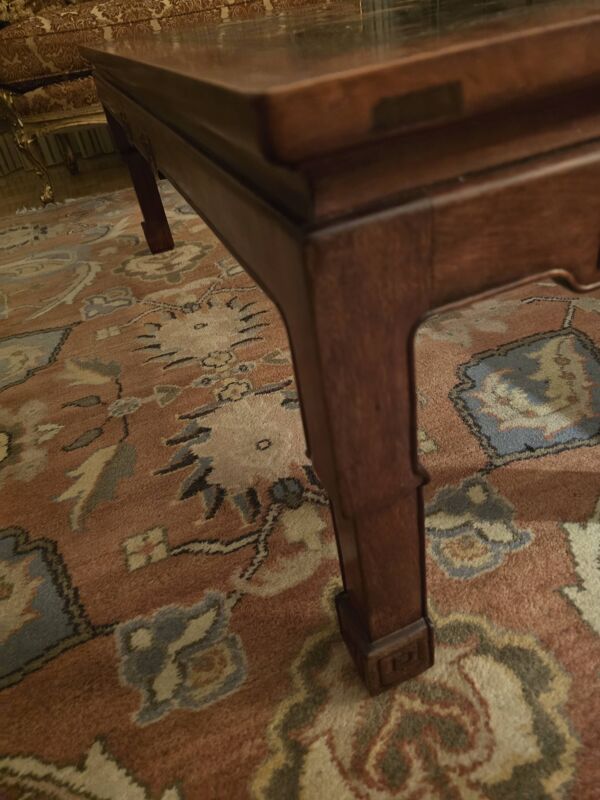 Ancienne table basse laquée chinoise