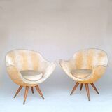 2  Egg Armchairs and sofa by Paged 50s
